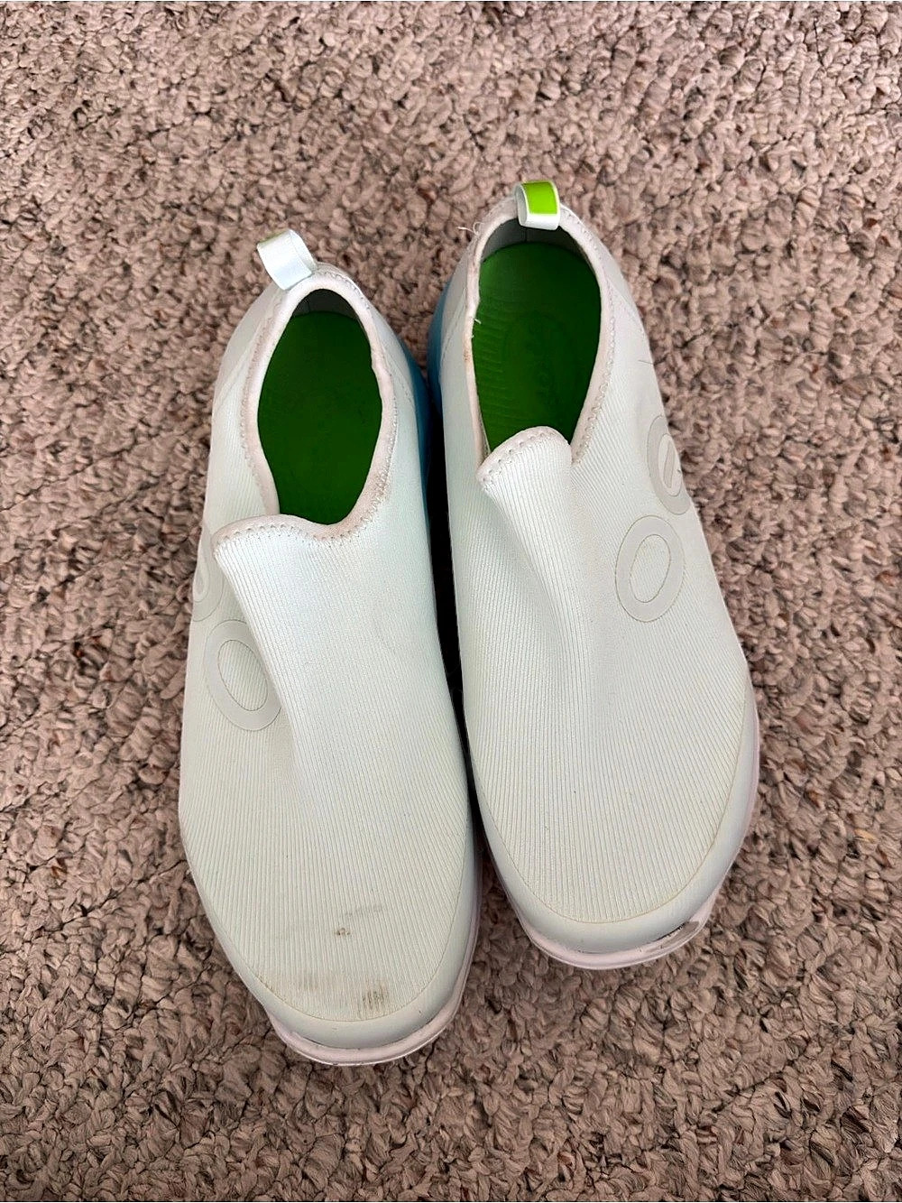 OOFOS Slip-On Sneakers White & Blue US 9